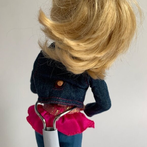 1998 Mattel Barbie Blonde with Lever on Back Moving Arms - Picture 4 of 8